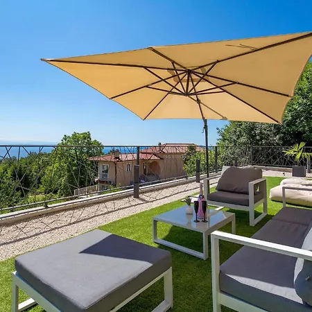 Feriehus Castanea Poljane