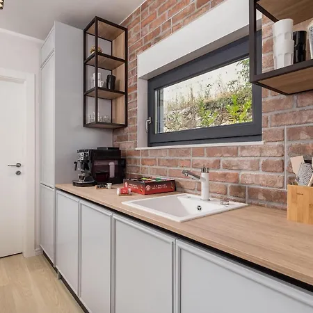 Castanea Feriehus Poljane